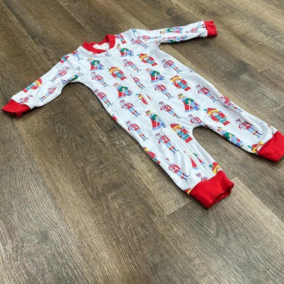 Cecil and Lou, 6M, precious Nutcracker fabric, zipper opening, cute details👼🎄 - Picture 6 of 8